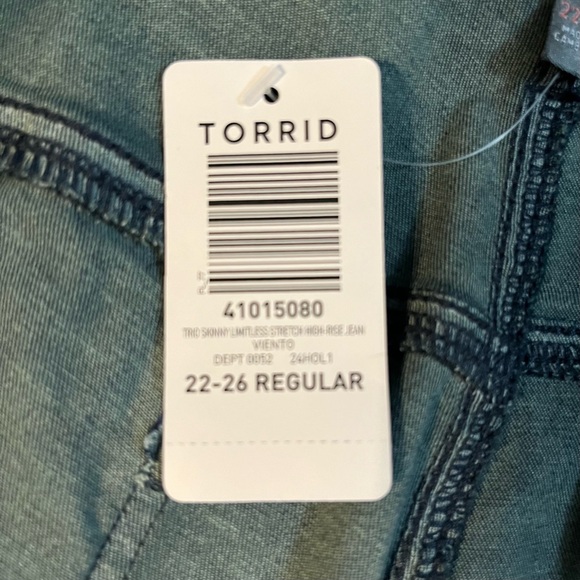 Torrid Trio Fit Skinny Limitless Stretch Jeans Size 22R- 26R NWT - Picture 5 of 11